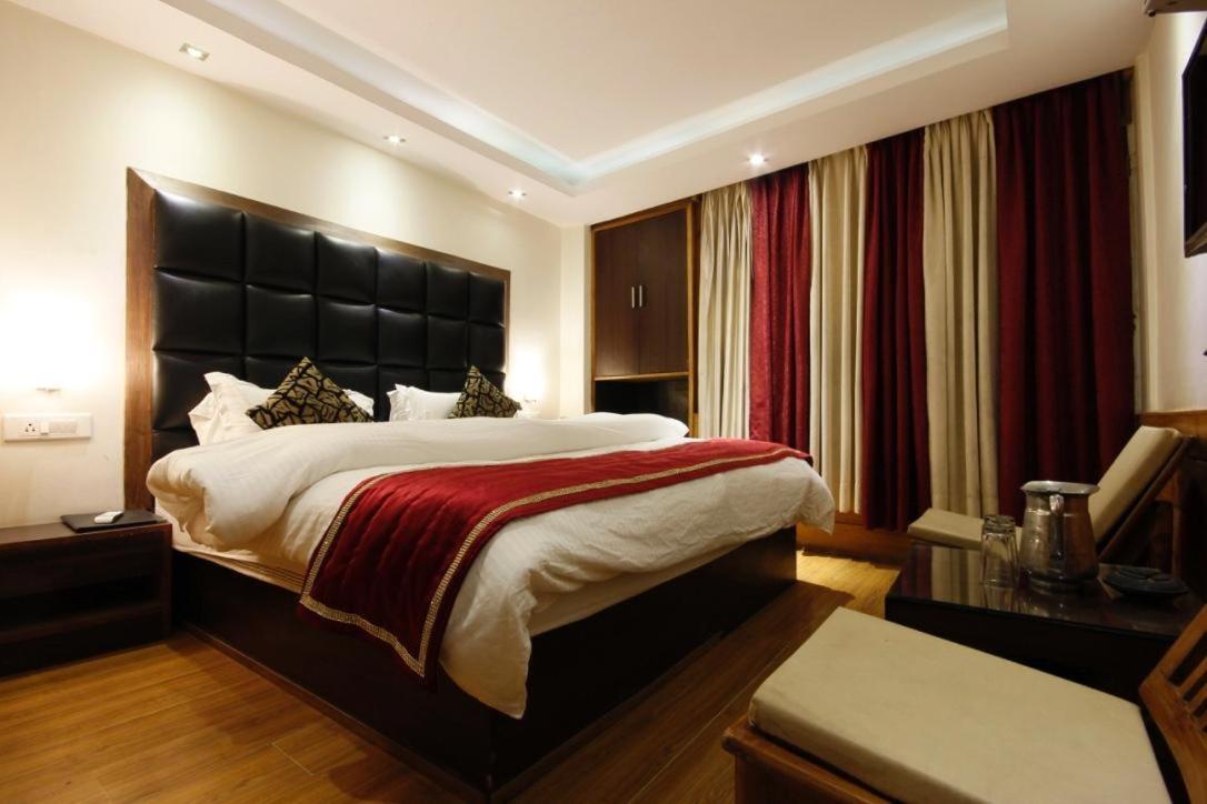 Hotel Sunrise Shimla Bagian luar foto
